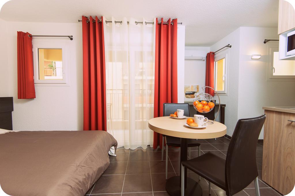 Villa Serafina Apartements Nizza Zimmer foto